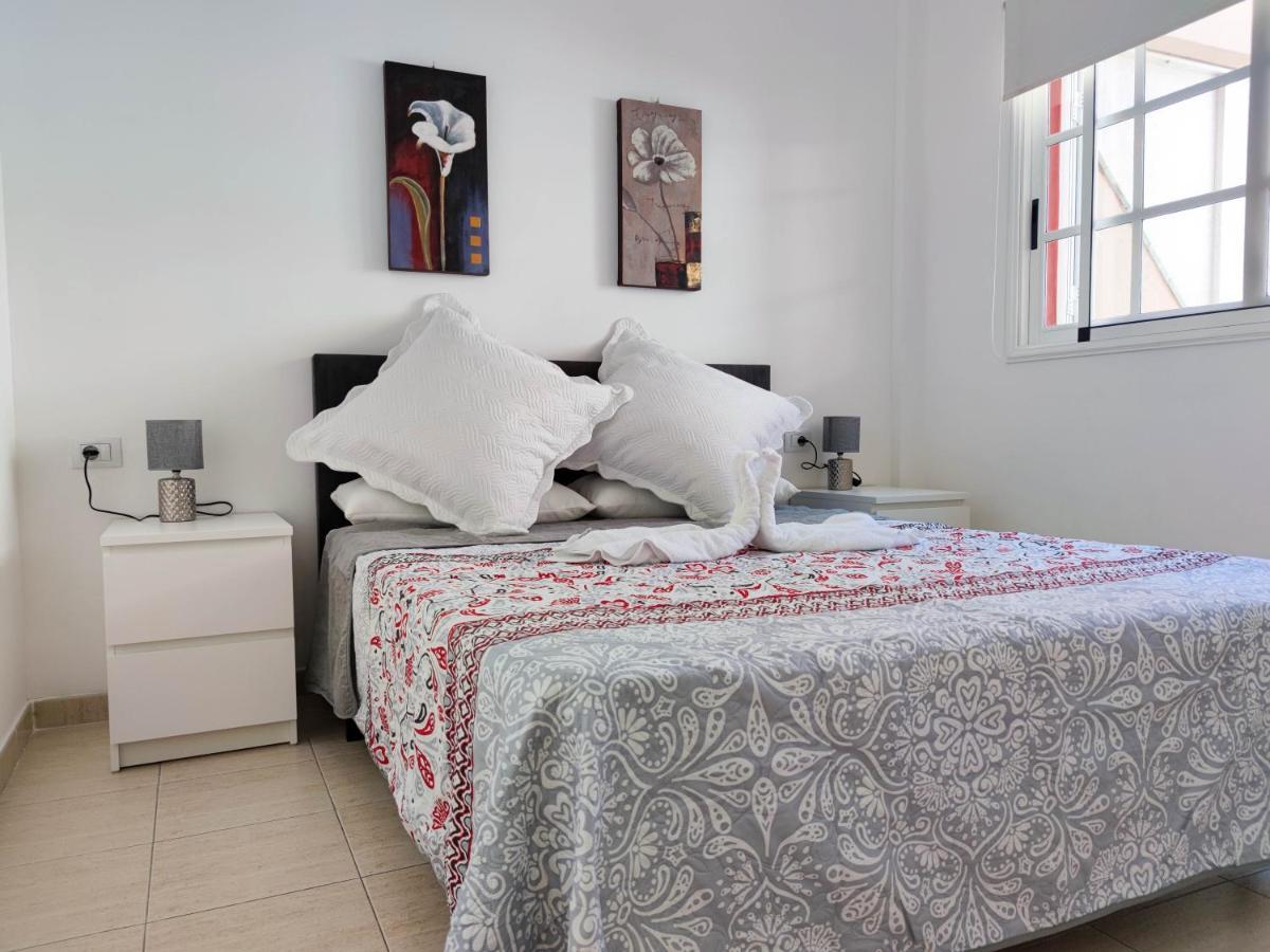Los Cristianos - Heated Swimming Pool Air-Conditioned Exterior photo
