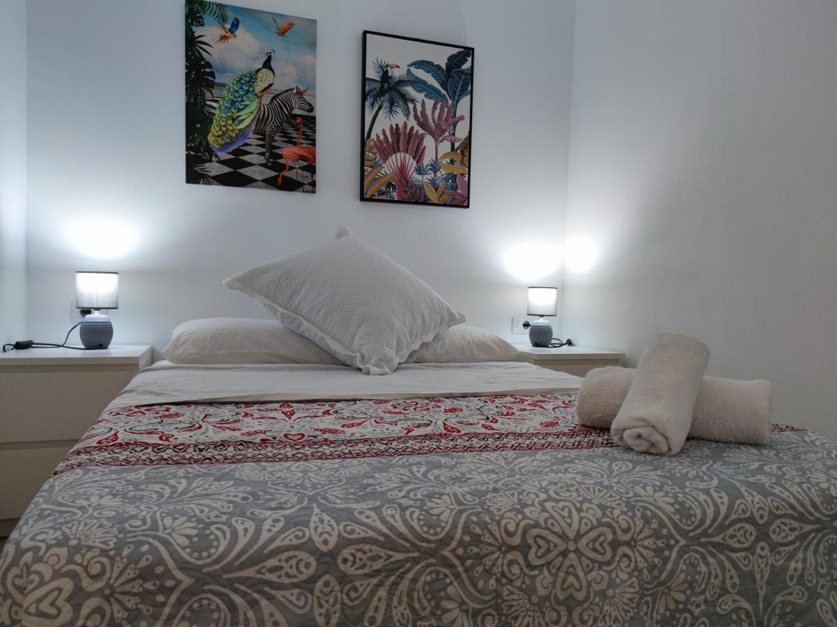 Los Cristianos - Heated Swimming Pool Air-Conditioned Exterior photo